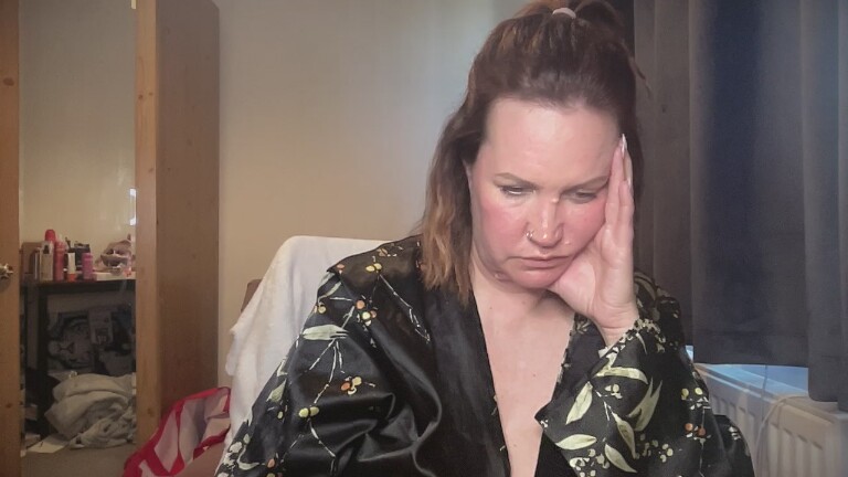 Issy_PrincesUK's Streamate show and profile