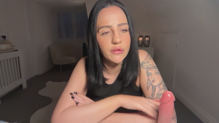 VelvetVonBlack_UK's Streamate show and profile