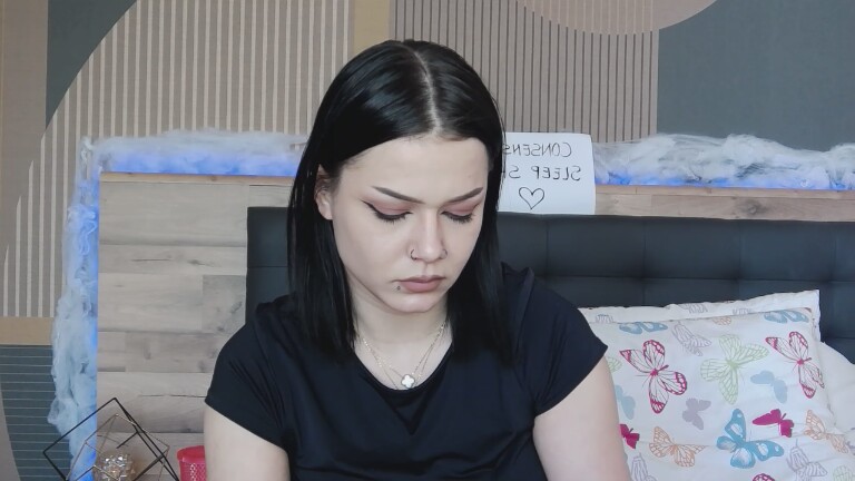 AYSHAAH's Streamate show and profile