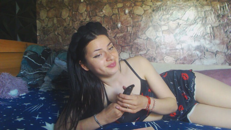 SELYINA's Streamate show and profile