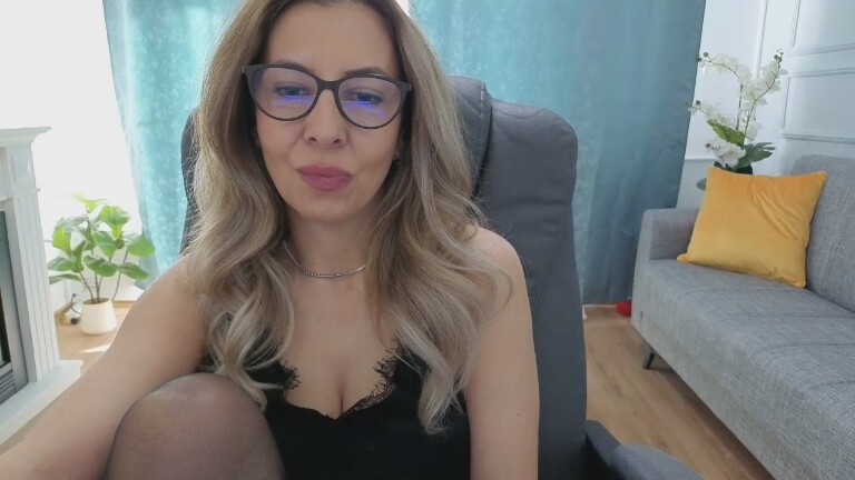 MsSuky's Streamate show and profile